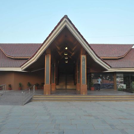 Palm Green Club Resort Jetalpur Dış mekan fotoğraf