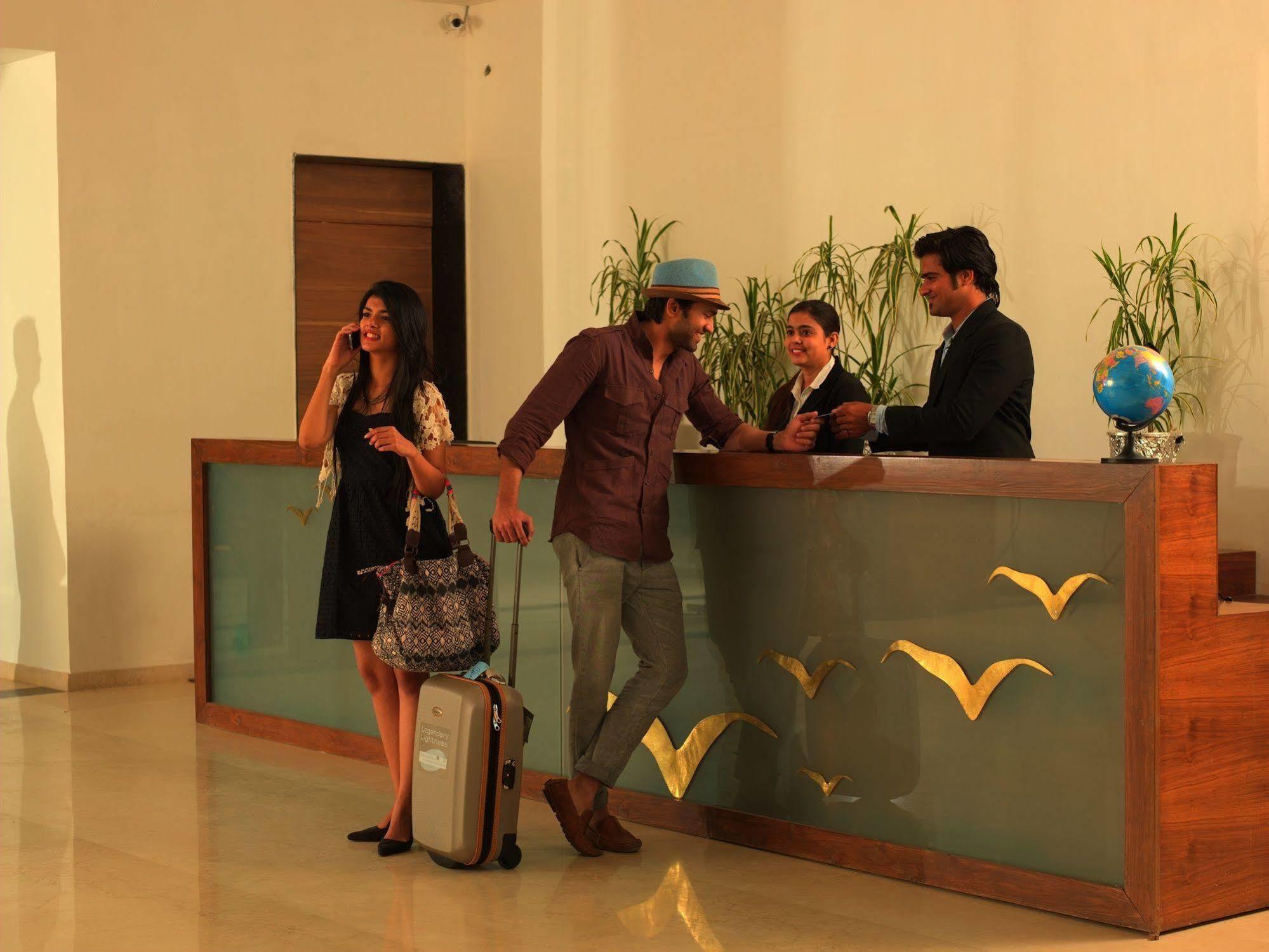 Palm Green Club Resort Jetalpur Dış mekan fotoğraf